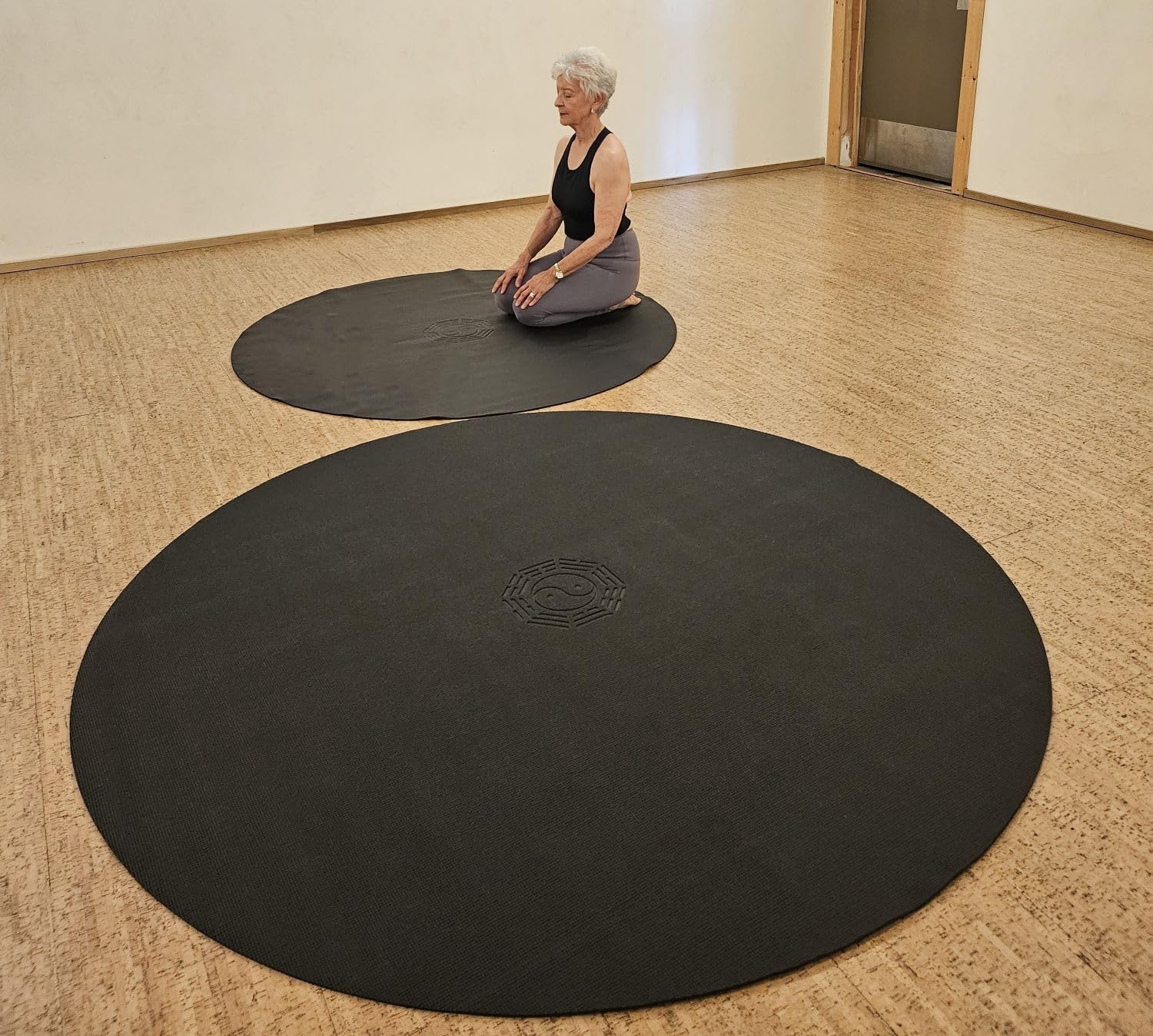Pilates Yoga And Tai Chi - 대형 원형 TPE 요가 매트, 보라색,